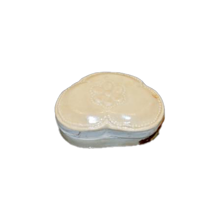 白釉联珠纹荷叶形粉盒