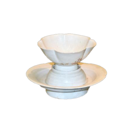 白釉花口盏及白釉碗托